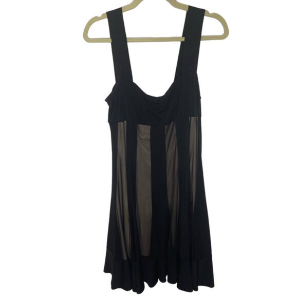 Maggy London Black and Cream Swing Dress Vintage y2K Homecoming wedding guest
